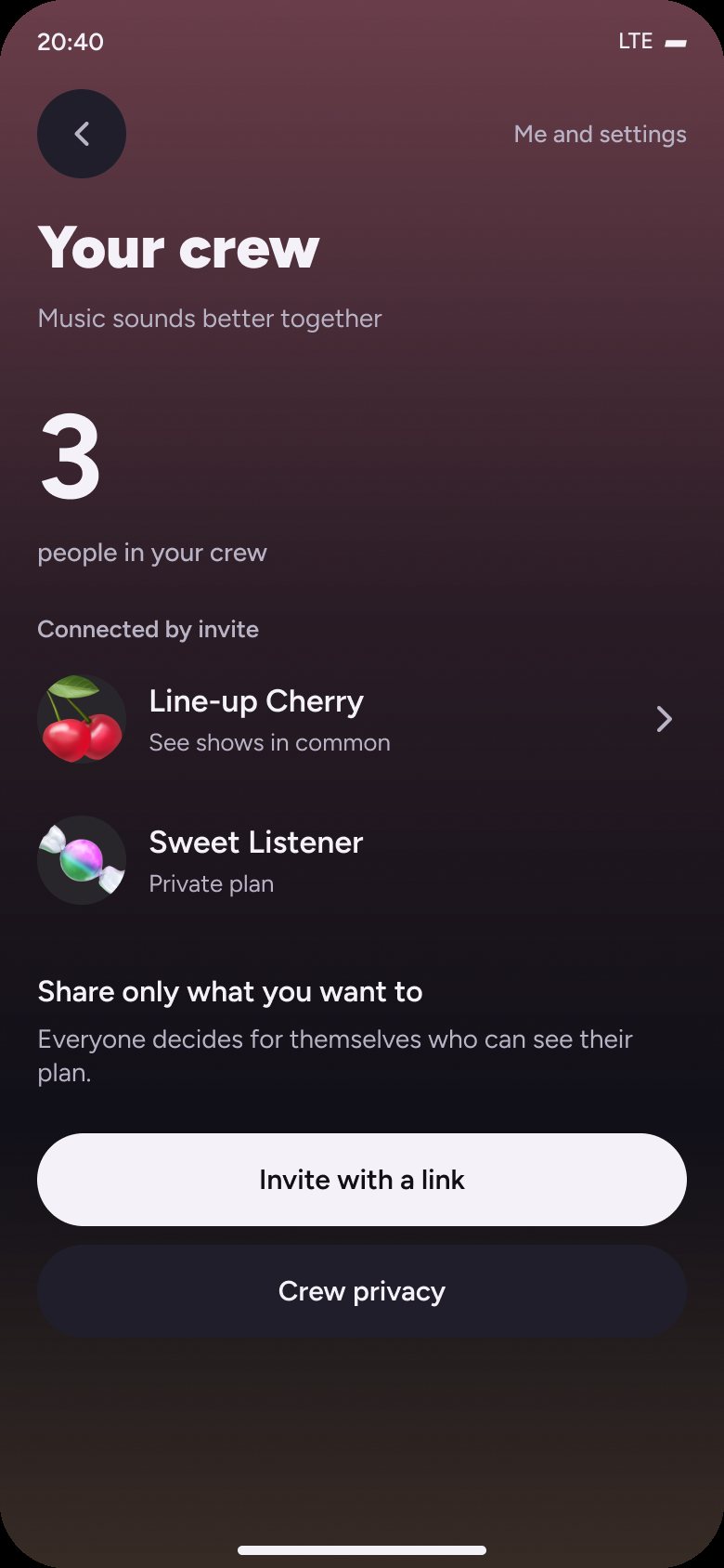 Your crew: three people, invite with a link, crew privacy.