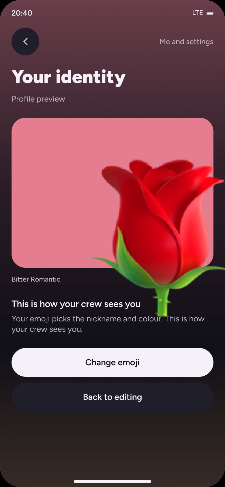 Your identity card, a big red rose: this is how your crew sees you.